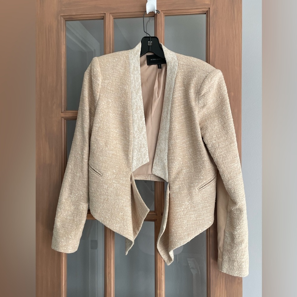 BCBGMAXAZRIA Cream White Blazer Size Small!
